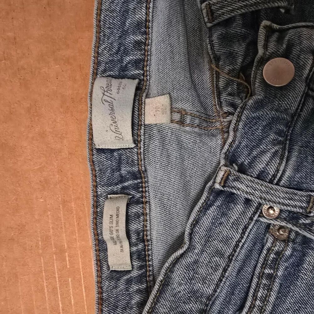 Universal-thread Women's Blue Jeans - Picture 3 of 3